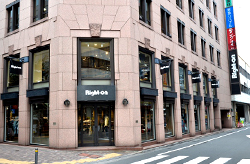 Flagship city store